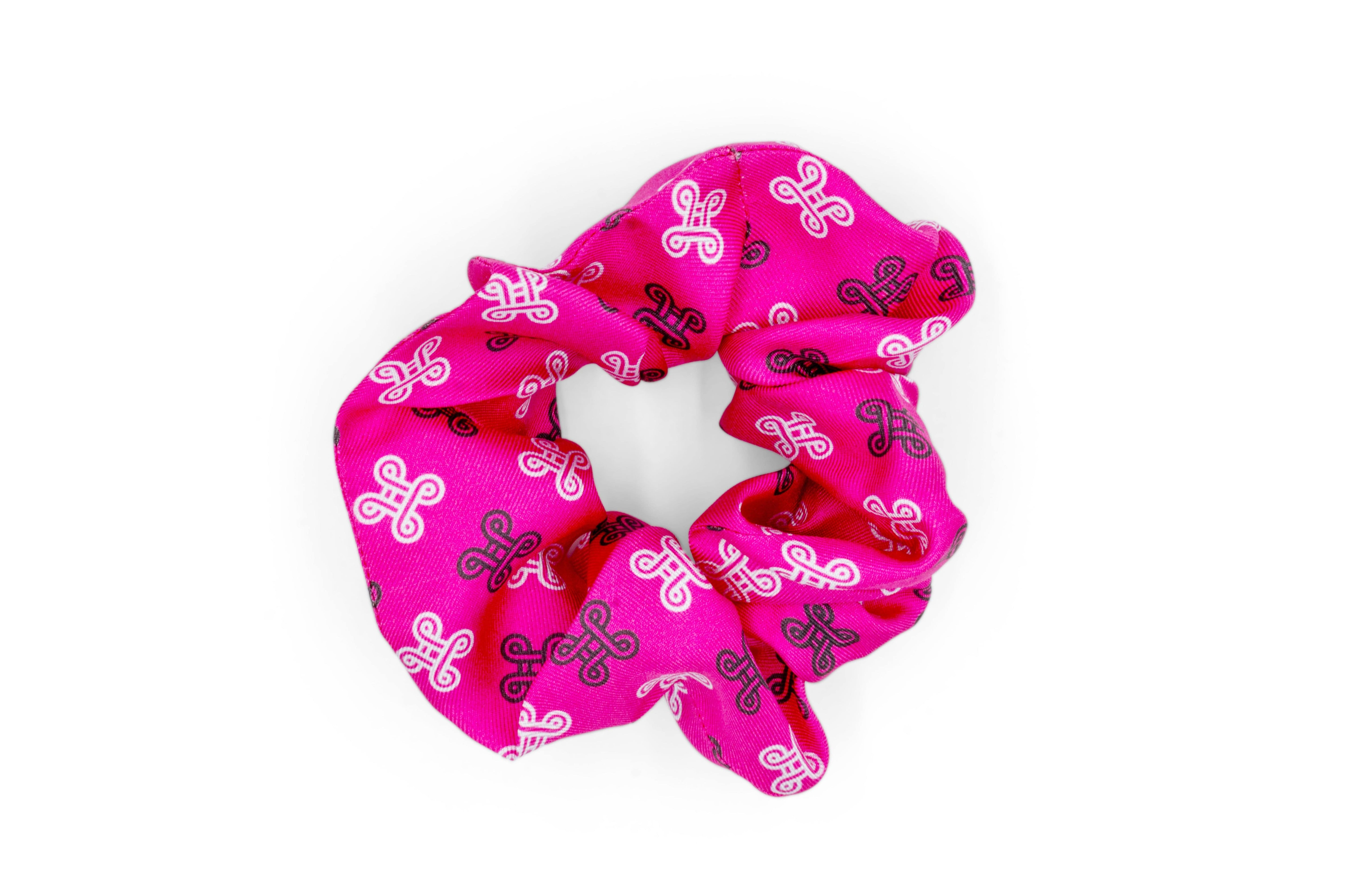 ADINKRA Scrunchie Fushia Pink Mpatapo Silk Scrunchie (White on Fuchsia)