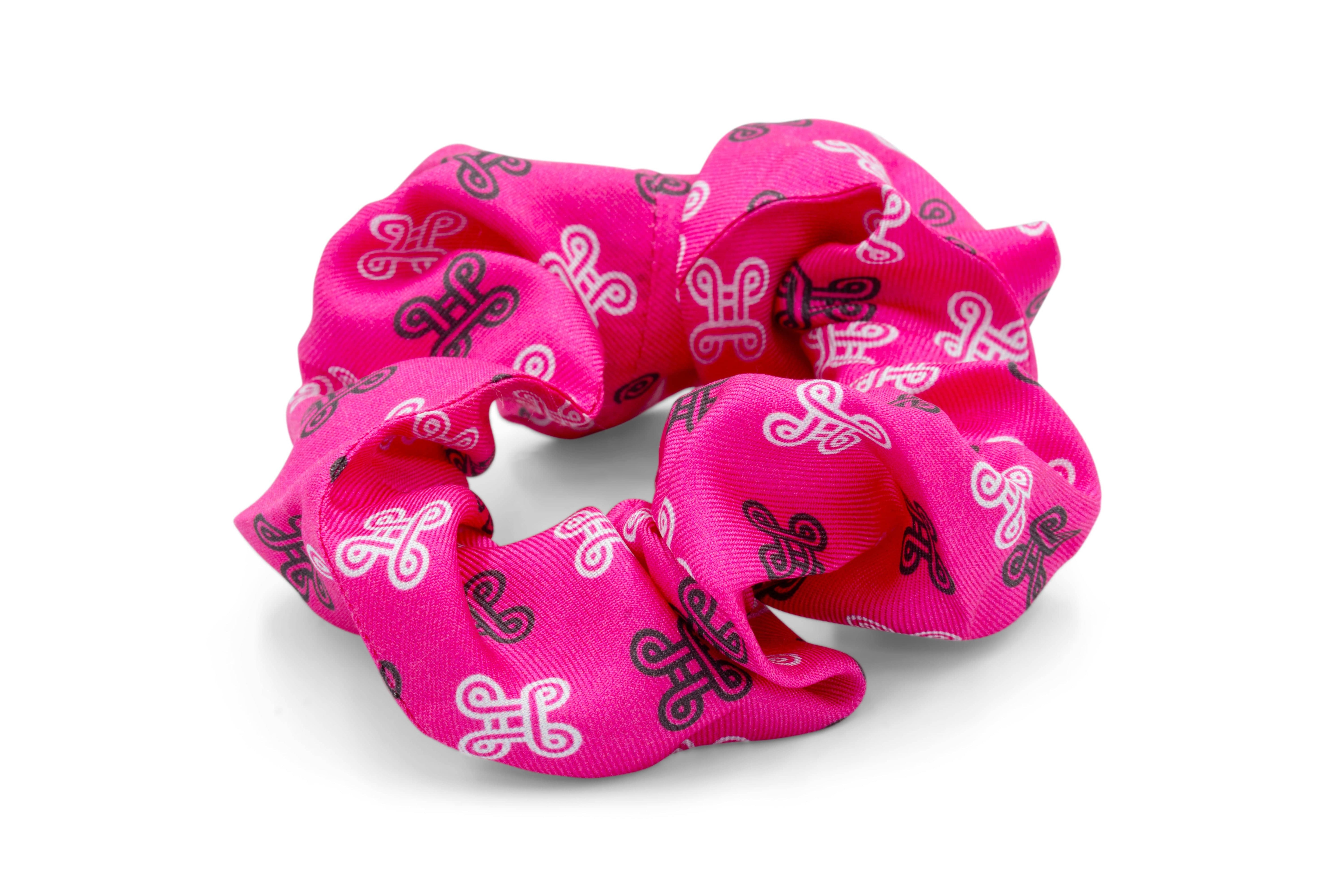 ADINKRA Scrunchie Fushia Pink Mpatapo Silk Scrunchie (White on Fuchsia)